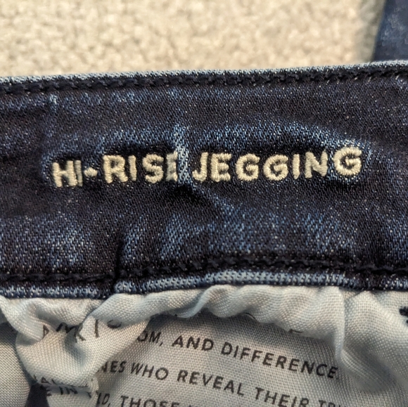 Slightly Ripped Jeans - Picture 3 of 5